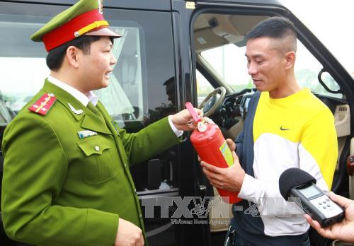 Bình chữa cháy "cháy" hàng